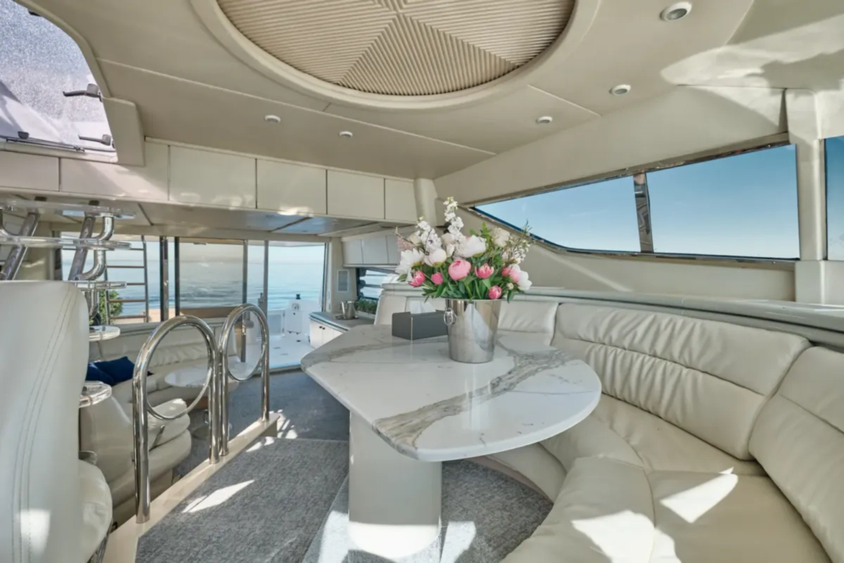 Яхта California 62 image- 14